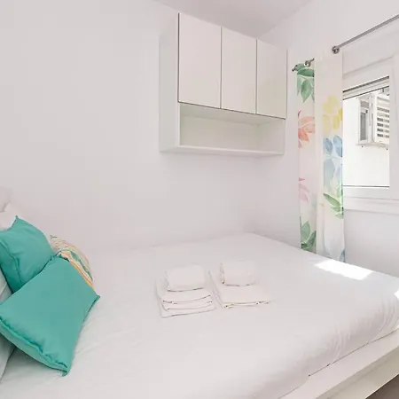 Casa De Moscavide 19 *