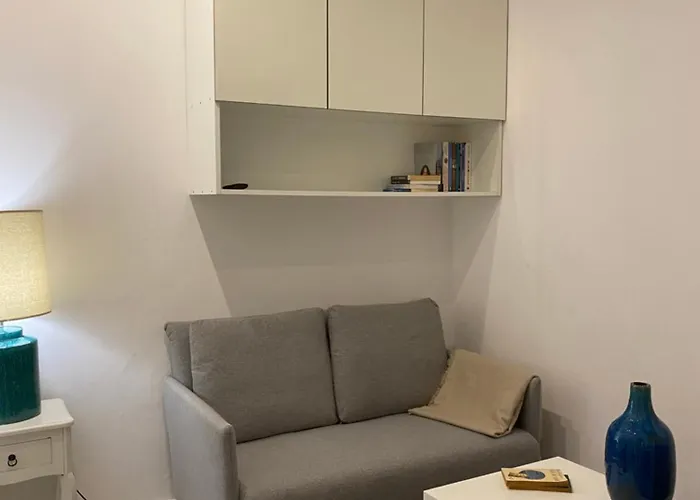 Casa De Moscavide 19 *